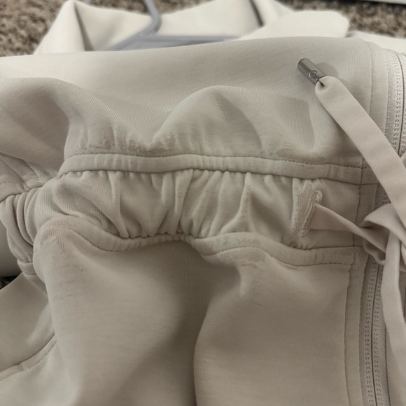 Lululemon Jacket - Picture 4 of 5